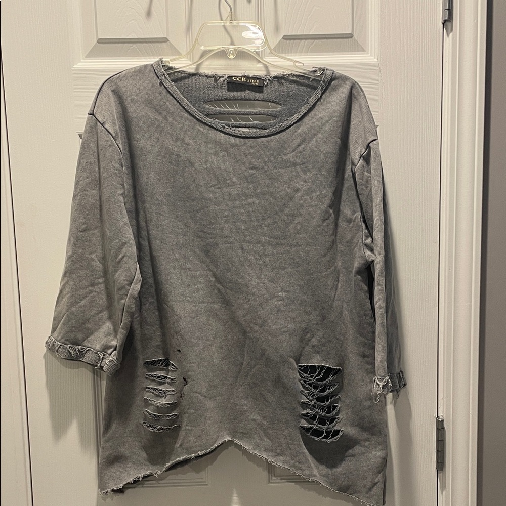 Distressed Angel Wing Y2K Gray Long Sleeve Top